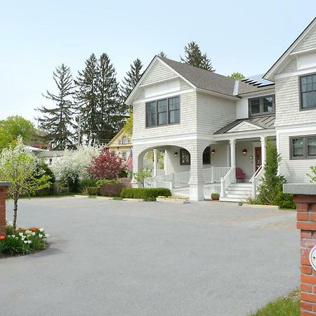 The Springwater Bed And Breakfast Saratoga Springs Buitenkant foto