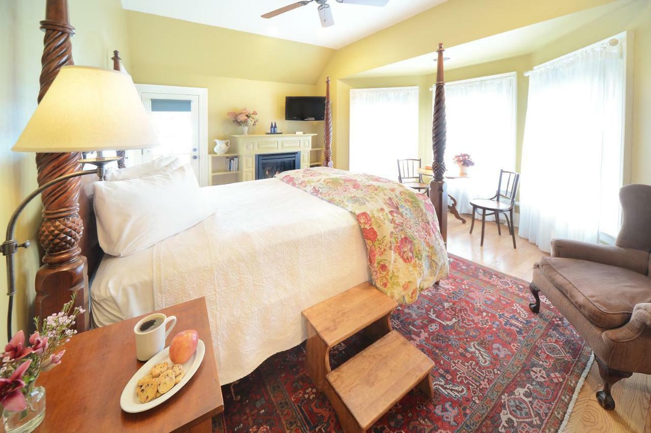 The Springwater Bed And Breakfast Saratoga Springs Buitenkant foto