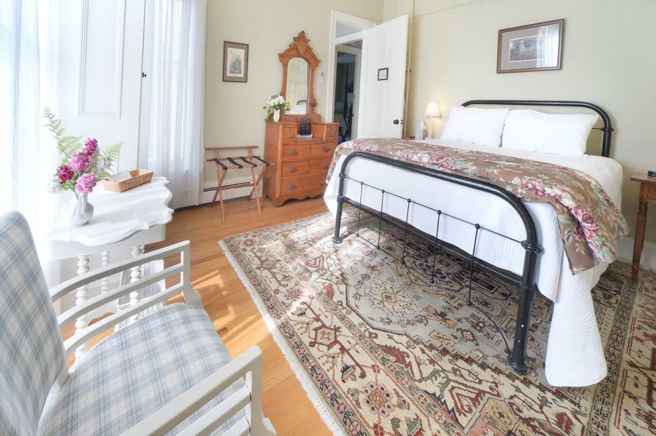The Springwater Bed And Breakfast Saratoga Springs Buitenkant foto