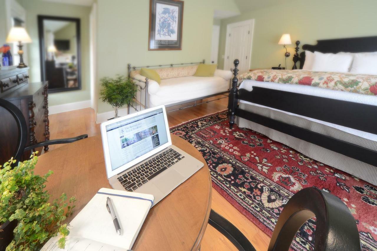The Springwater Bed And Breakfast Saratoga Springs Buitenkant foto
